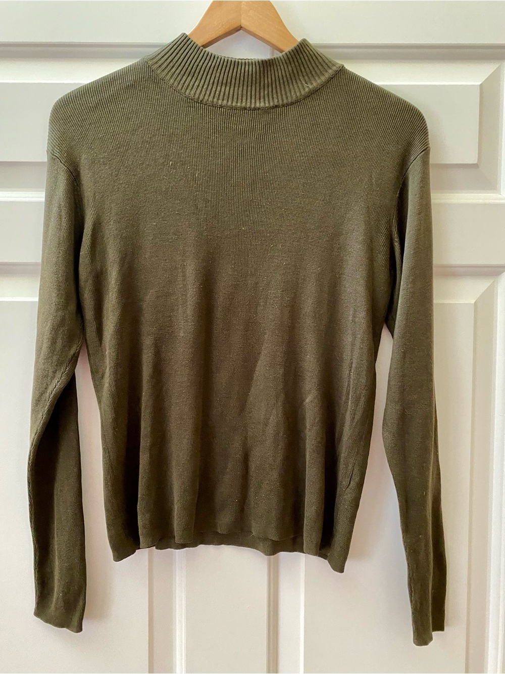 Vintage Silk Sweater Joseph A. Qu’est Ce Que C’est Silk? 100% Silk Green Large
